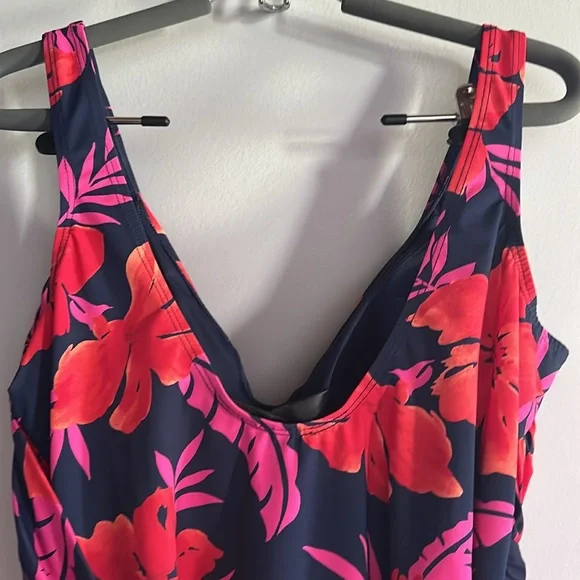 Lands' End Women's One Piece Swimsuit - Red Floral on Navy - Picture 6 of 8